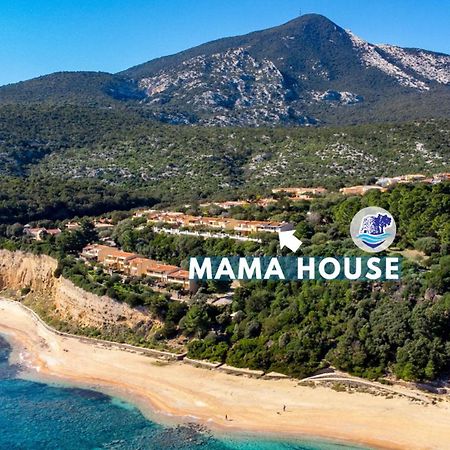 Mama House Con Vista Mare Lägenhet Cala Gonone Exteriör bild