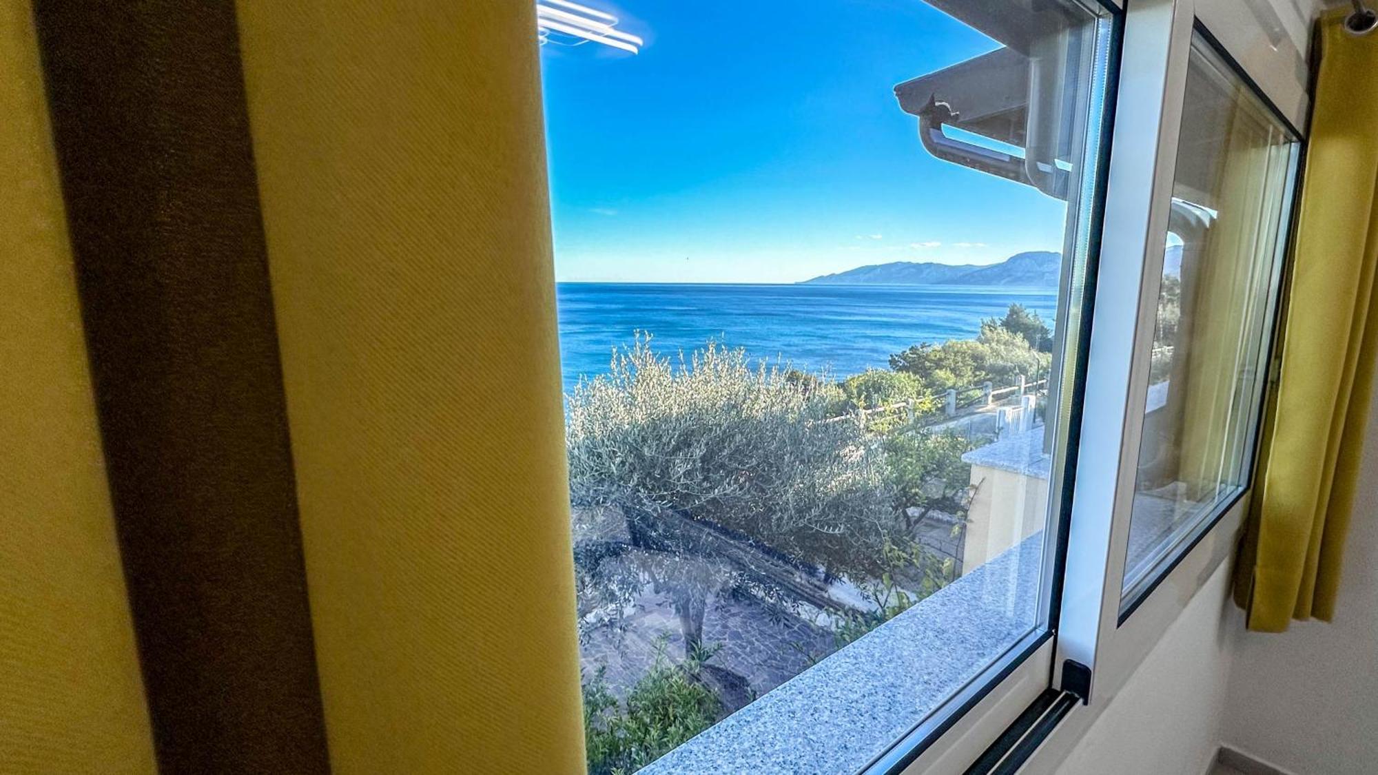 Mama House Con Vista Mare Lägenhet Cala Gonone Exteriör bild