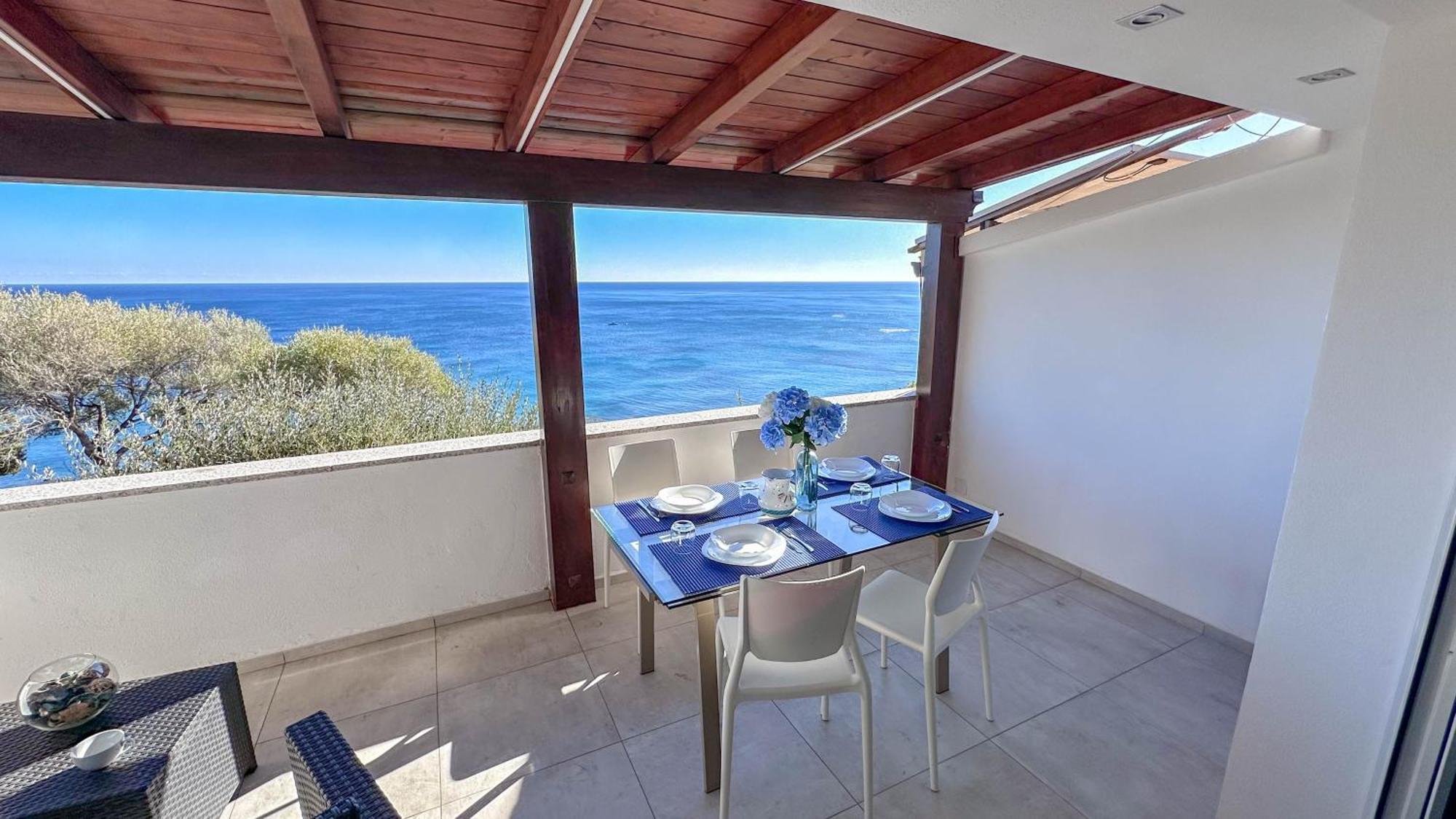 Mama House Con Vista Mare Lägenhet Cala Gonone Exteriör bild
