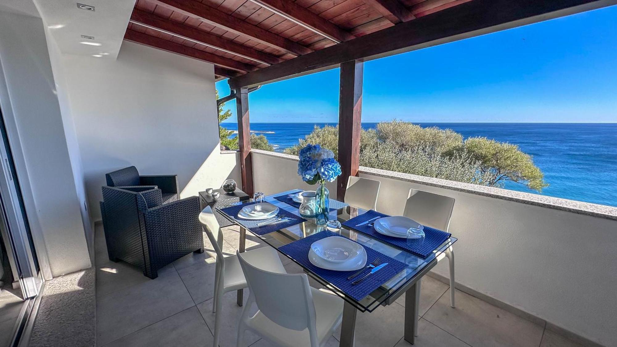 Mama House Con Vista Mare Lägenhet Cala Gonone Exteriör bild