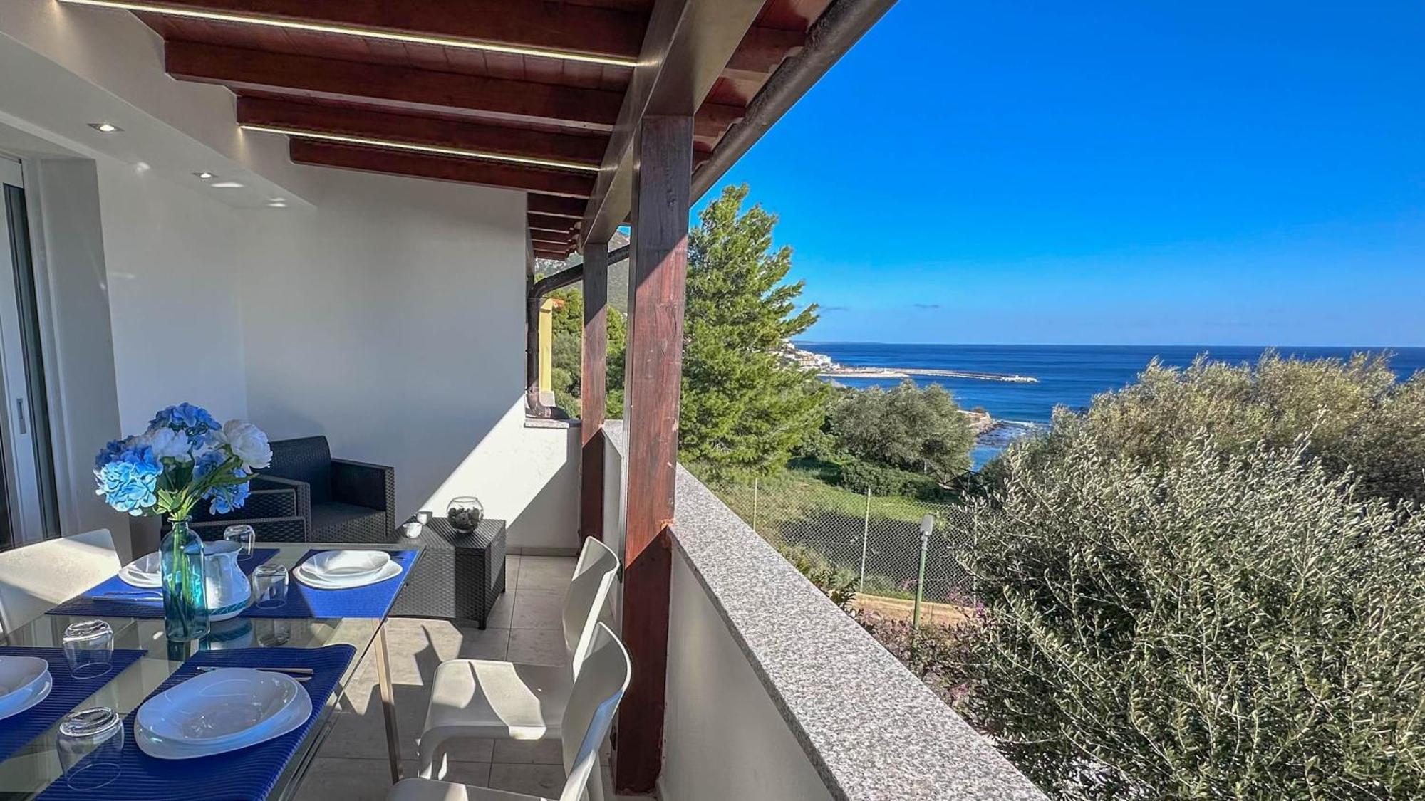 Mama House Con Vista Mare Lägenhet Cala Gonone Exteriör bild