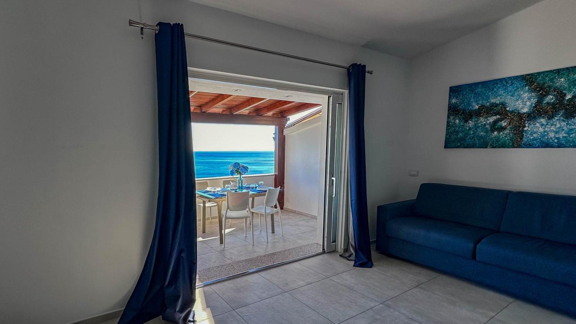 Mama House Con Vista Mare Lägenhet Cala Gonone Exteriör bild