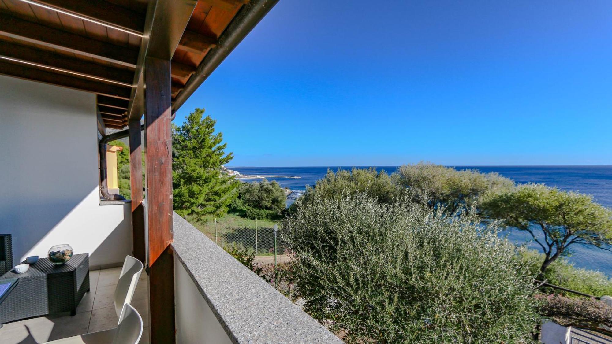 Mama House Con Vista Mare Lägenhet Cala Gonone Exteriör bild