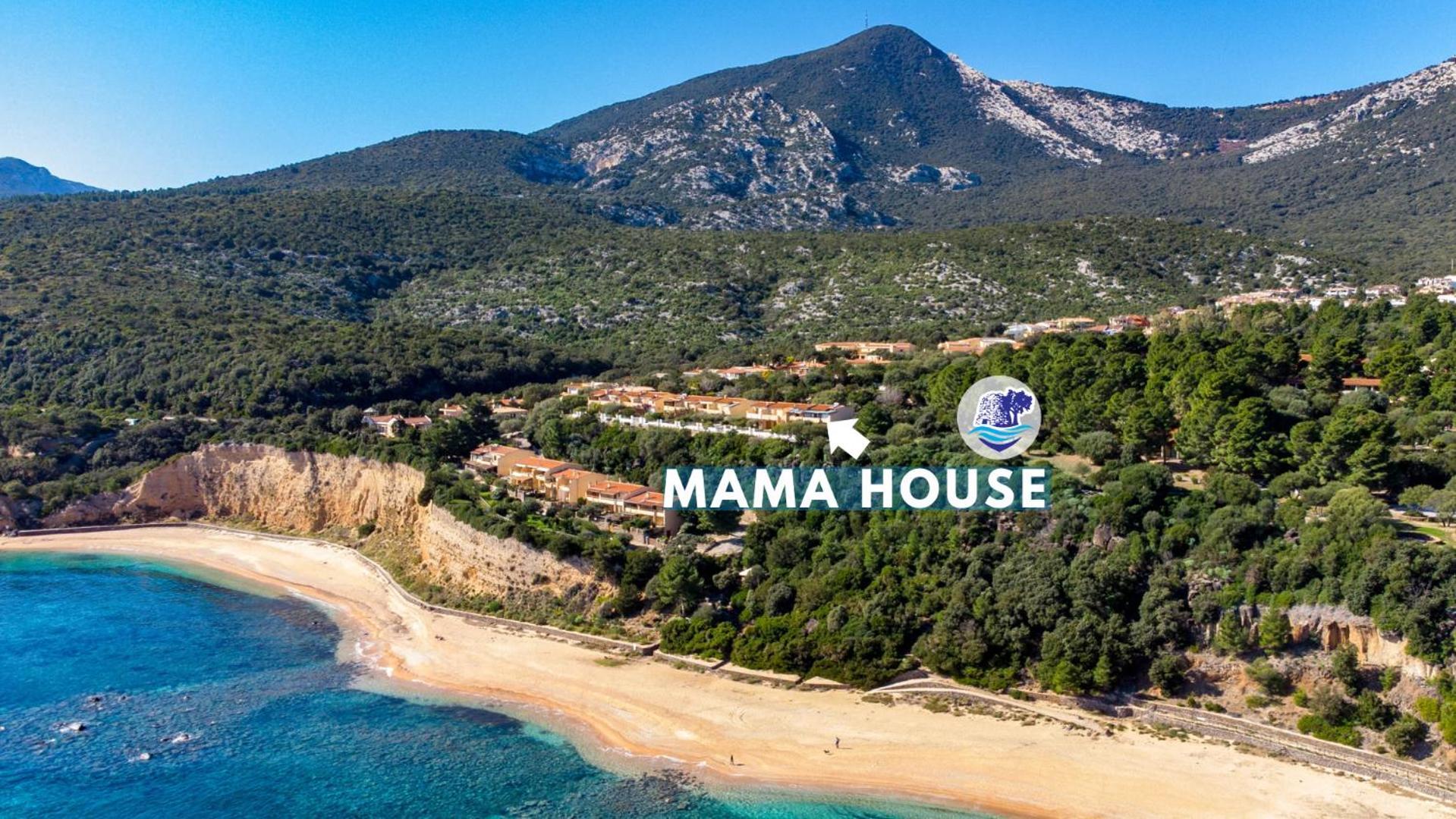 Mama House Con Vista Mare Lägenhet Cala Gonone Exteriör bild
