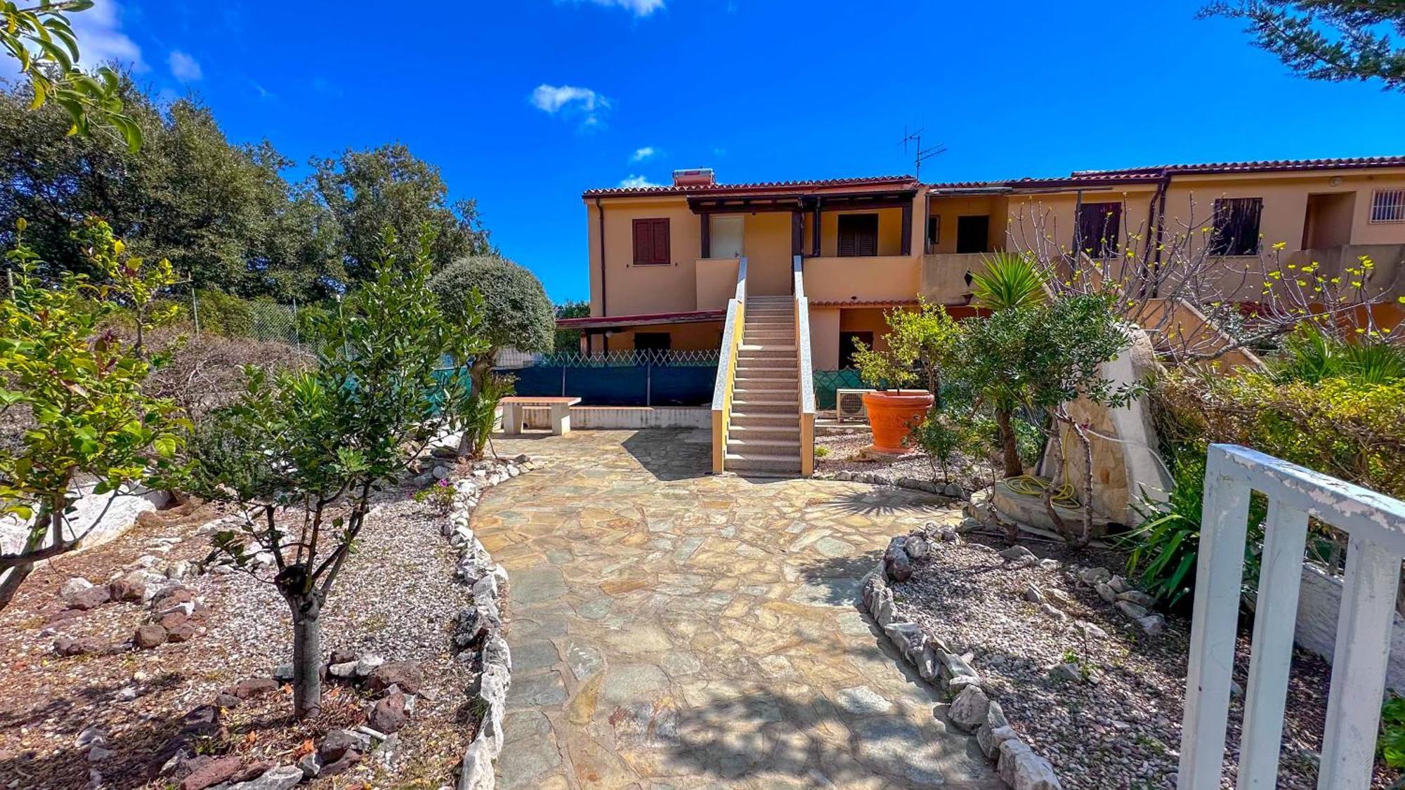 Mama House Con Vista Mare Lägenhet Cala Gonone Exteriör bild